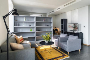 Design 2BR Cascade City Center by Keygo 119